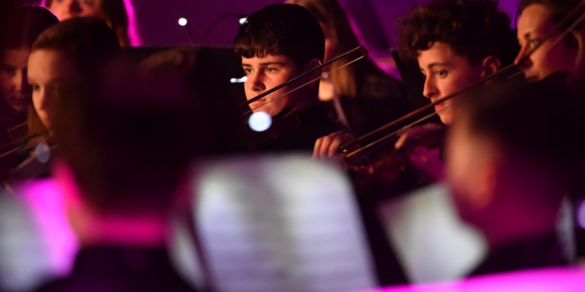 String players in gala concert