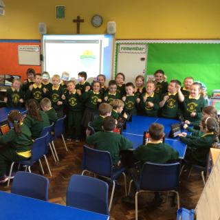 photo of children at ipad music lesson