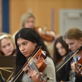 Benedetti session with young string players