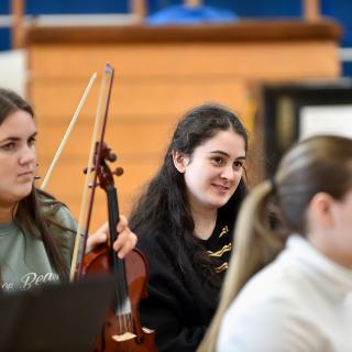Benedetti session with young string players