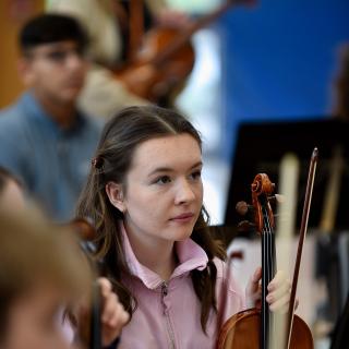 Benedetti session with young string players