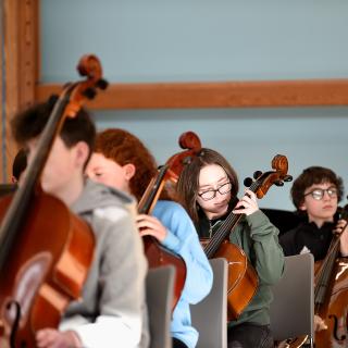 Benedetti session with young string players