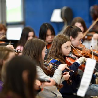 Benedetti session with young string players