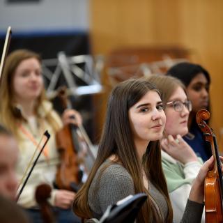 Benedetti session with young string players
