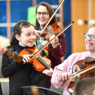 Benedetti session with young string players